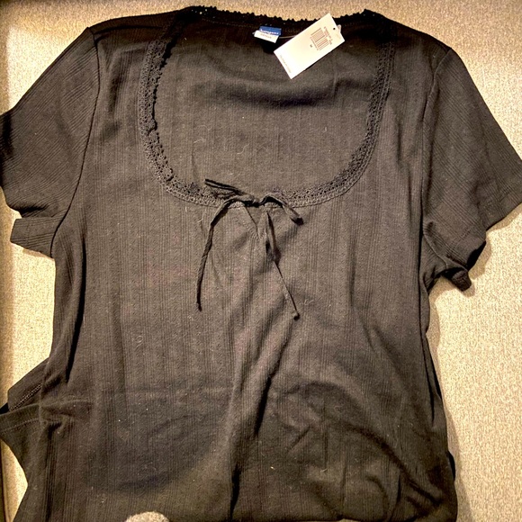 Set of Two old navy Maternity Pointelle-Knit Tops - Picture 3 of 4